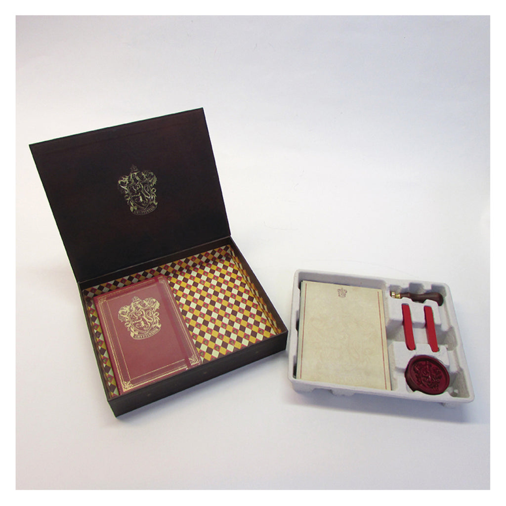 Harry Potter: Gryffindor Deluxe Stationery Set